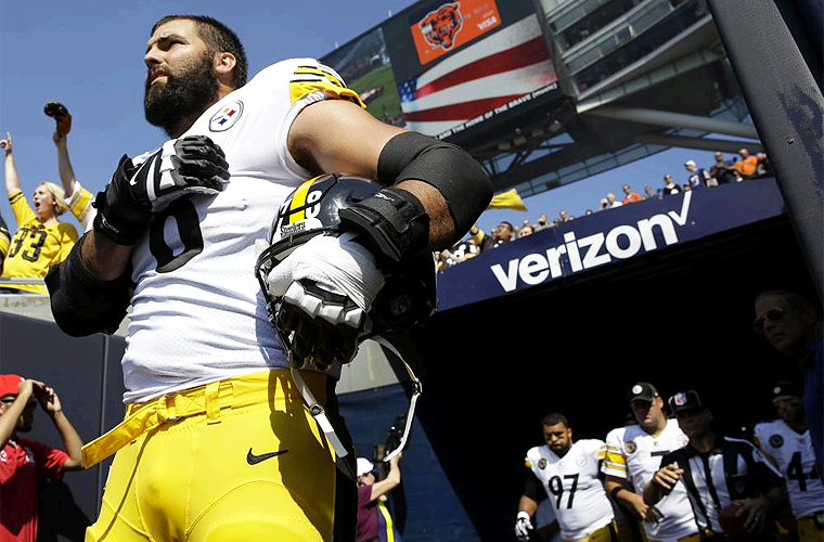 La Camisola de Alejandro Villanueva de los Acereros es la más Vendida de la NFL