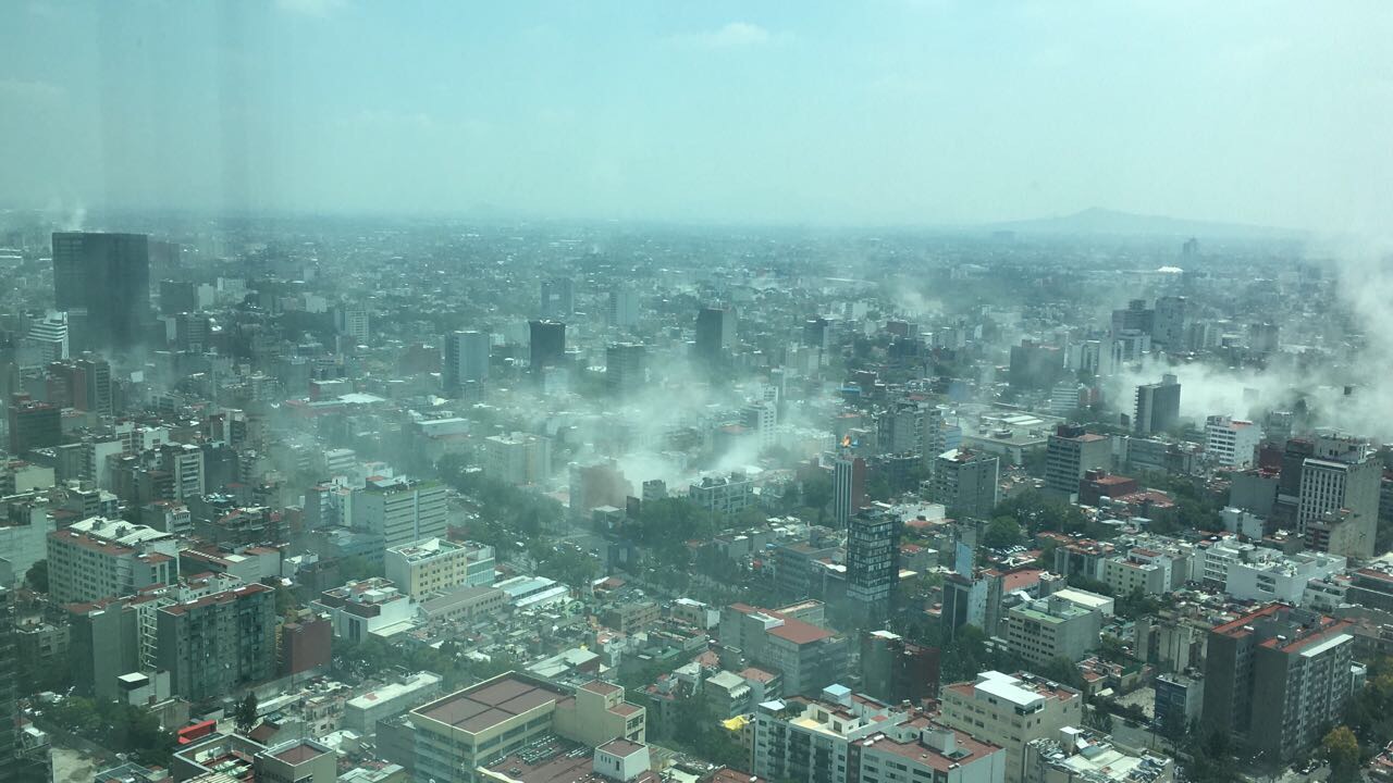 Sismo provoca terror en México