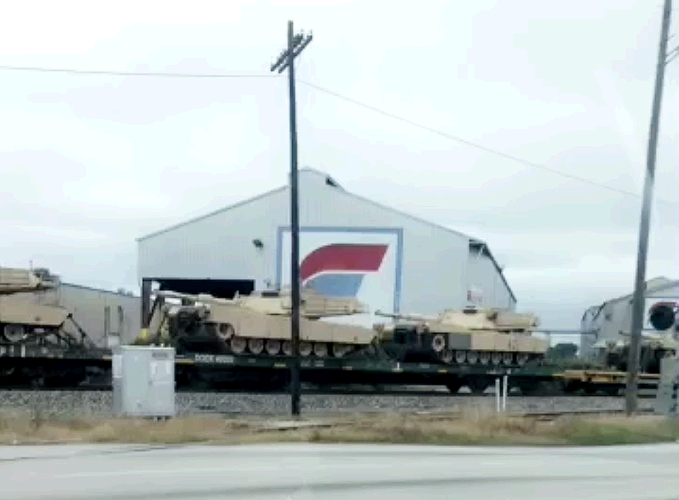 Extraño movimiento de Fuerzas Armadas en Houston