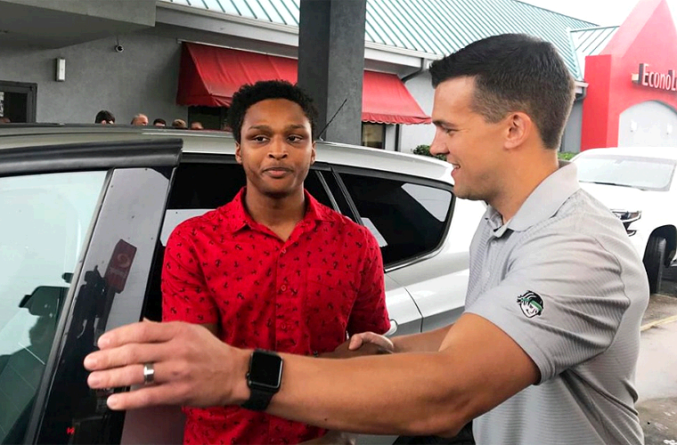 Recibe Auto en Recompensa Inesperada