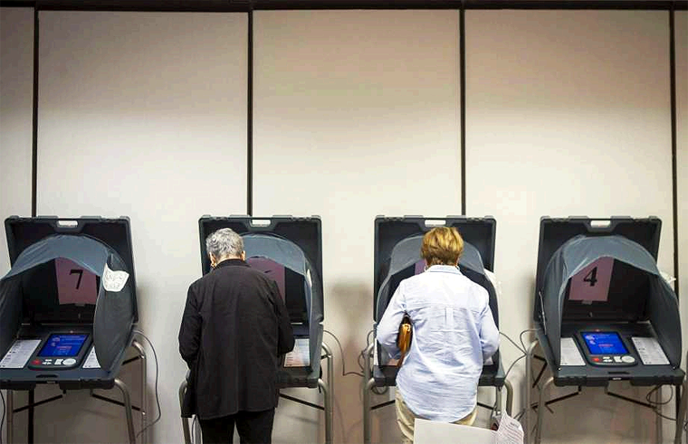 Latinos son Investigados por Fraude Electoral