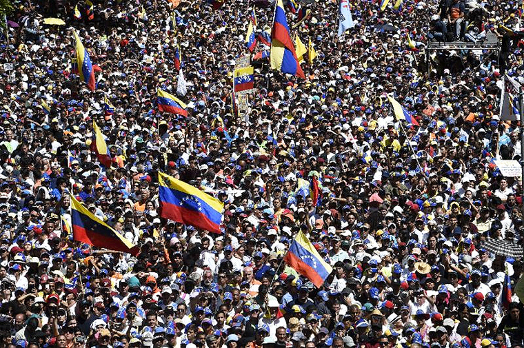 Alejandro Sanz, Silvestre Dangond y Baute estarán en concierto por Venezuela