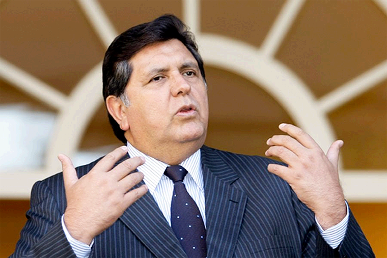 ExPresidente del Perú Se Suicida