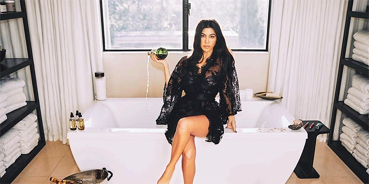 Kourtney Kardashian se Pelea Ahora con Otra de sus Hermanas