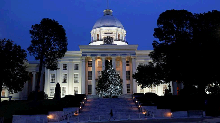 Alabama a Punto de Prohibir Totalmente el Aborto