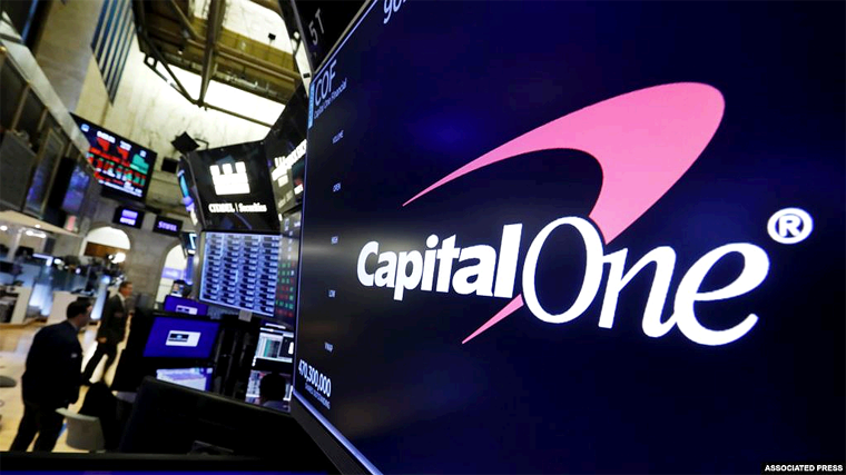 Mujer Roba la Información de 100 Millones de Clientes de Capital One