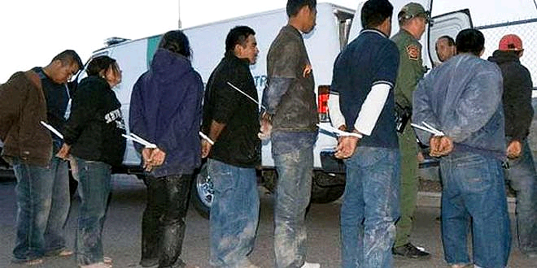 Trump Continúa Deportando Pese a Orden de Suspender Programa de Juez