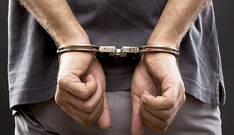 Joven de 20 años se Declara Culpable de Apoyar a Terroristas, Aquí en Houston