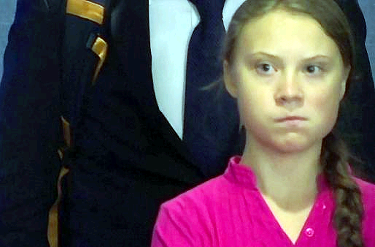 Presidente se Burla de Niña Activista