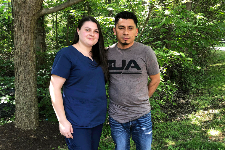 Juez Prohibe Detener a Pareja por Regularizar Estatus Migratorio