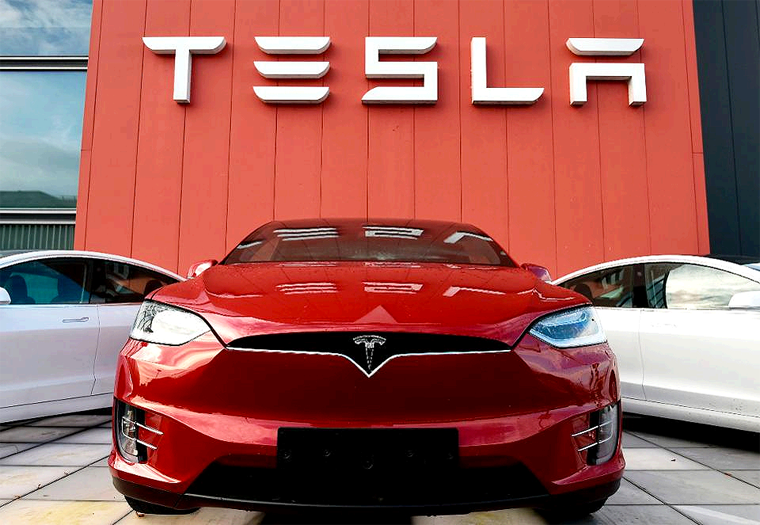 Tesla Amenaza a California, Quiere Venirse a Texas