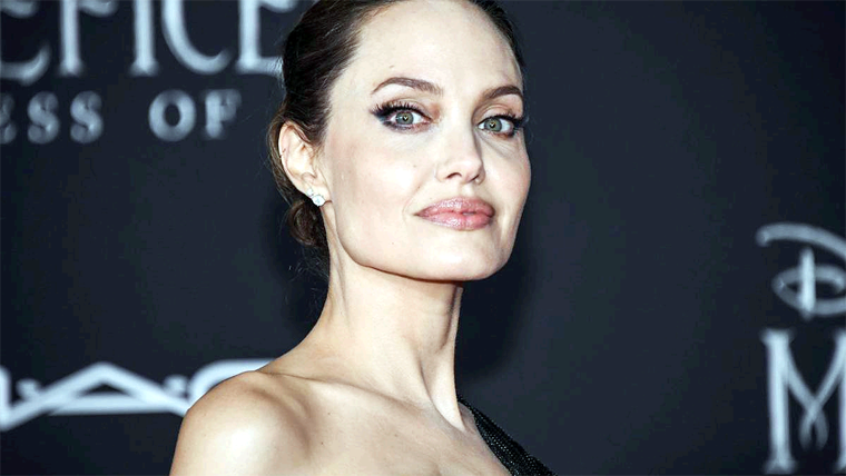 Angelina Jolie Habla de su Divorcio de Brad Pitt