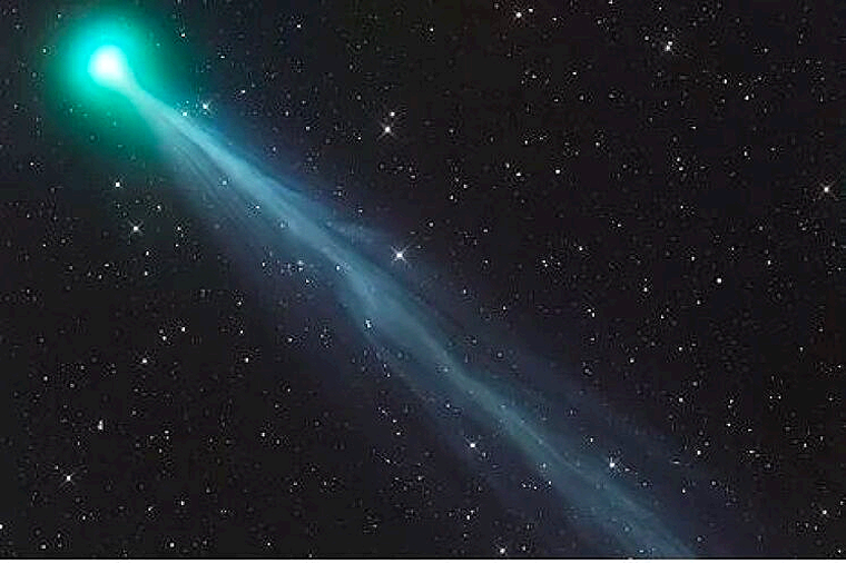 A Simple Vista Cometa Puede ser Visto