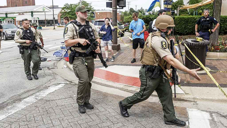 Detenido sospechoso de matar a seis personas en tiroteo de 4 de julio en Chicago