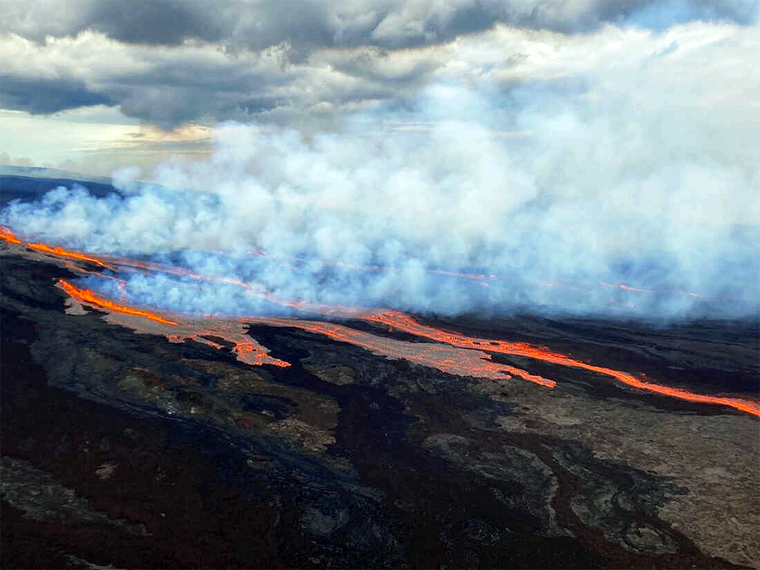 Erupta el Volcán más Grande del Mundo