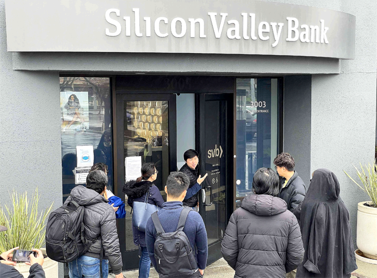 Sus Ahorros Están Seguros Pese a Quiebra de Bancos