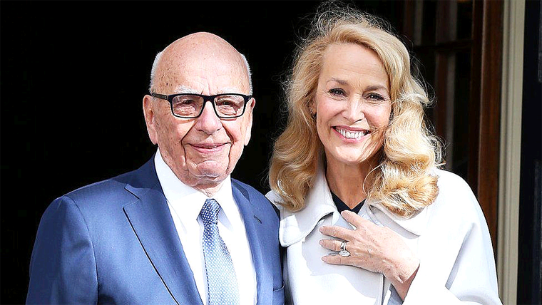 Millonario Murdoch Cancela Compromiso