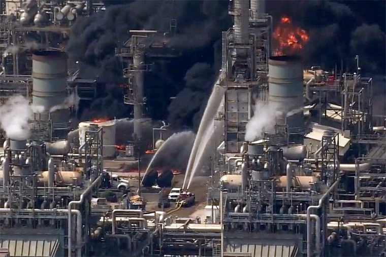 Zonas Industriales en Texas No Cuentan con Monitoreo de Aire