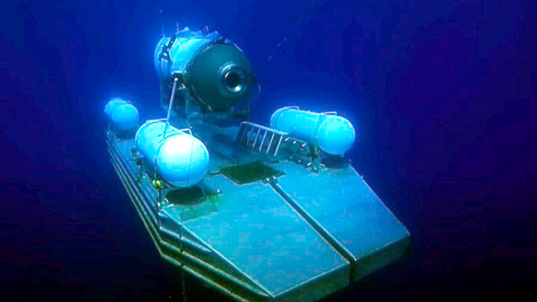 Buscan Pequeño Submarino con Turistas