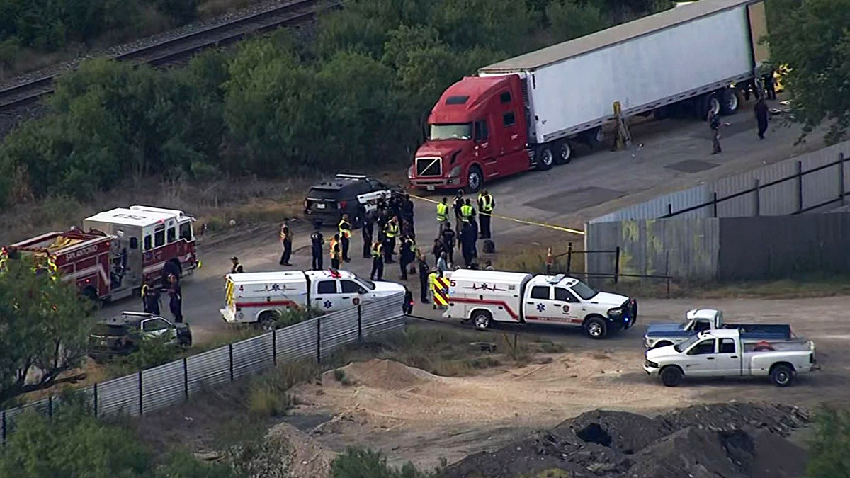 Detienen a 4 Mexicanos por Muerte de 53 Migrantes en Trailer