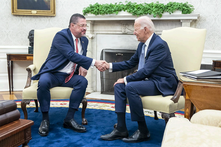 Biden se Reúne con Presidente de Costa Rica