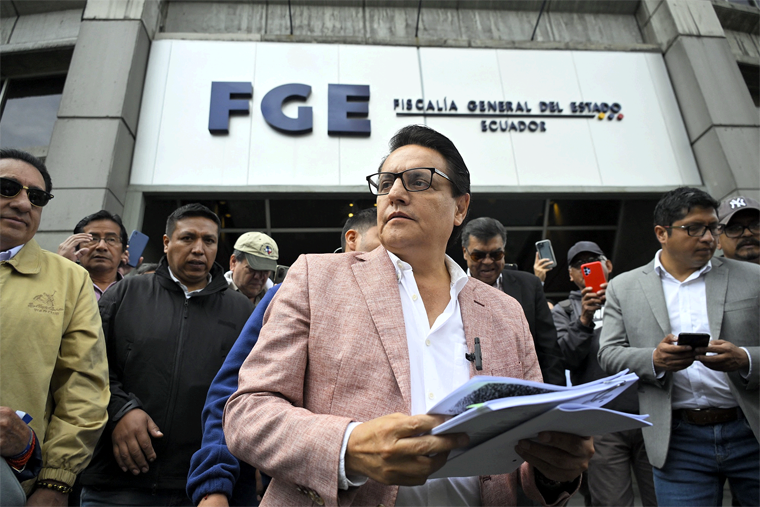 Matan a Candidato Presidencial Ecuatoriano