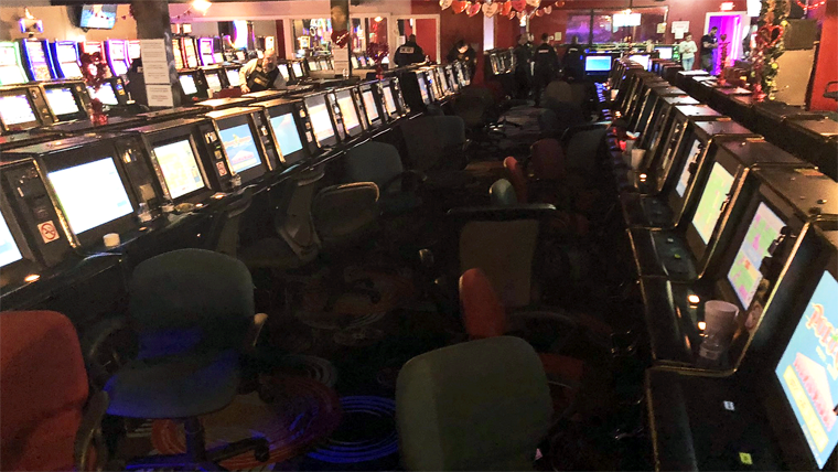 Redadas Contra Salas de Juego Ilegales en Houston