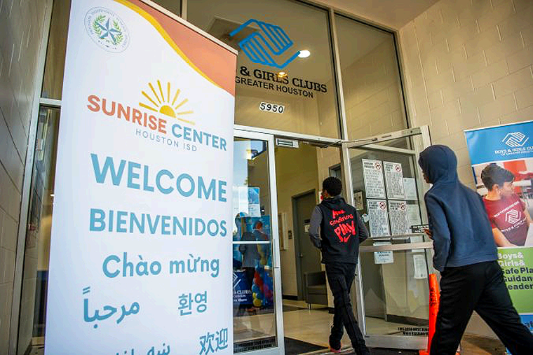 Houston ISD Planea Abrir Nuevo Centro Sunrise